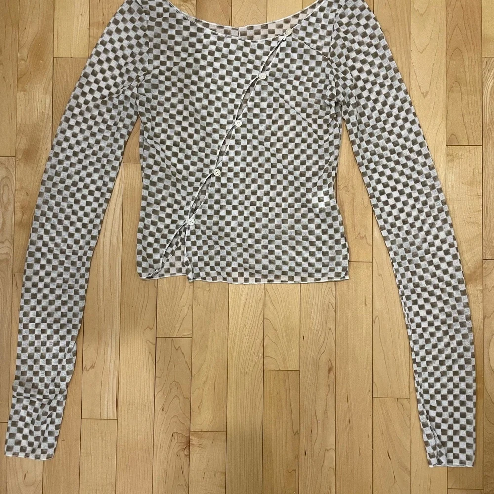 SourceUnknown Diagonal Button Up - Picture 2 of 3